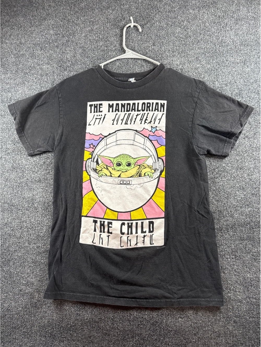 Star Wars The Mandalorian The Child Grogu Mens M Black Graphic T-Shirt